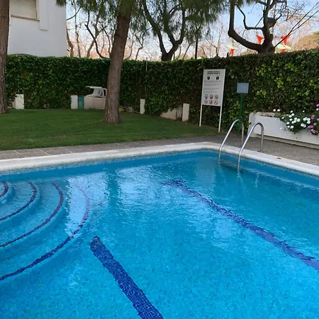 Spaces Oasis Penthouse 3 Bedroom, 2 Bathroom, Terrace, Pool, Sleeps Up To 6 シッチェス