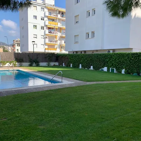 アパート Spaces Oasis Penthouse 3 Bedroom, 2 Bathroom, Terrace, Pool, Sleeps Up To 6 シッチェス