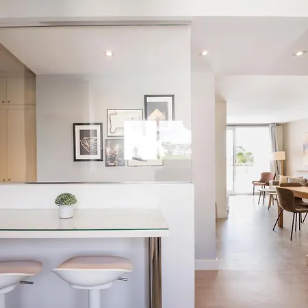 Spaces Oasis Penthouse 3 Bedroom, 2 Bathroom, Terrace, Pool, Sleeps Up To 6 アパート