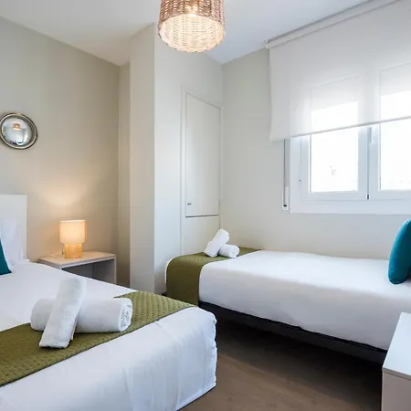 Spaces Oasis Penthouse 3 Bedroom, 2 Bathroom, Terrace, Pool, Sleeps Up To 6 シッチェス