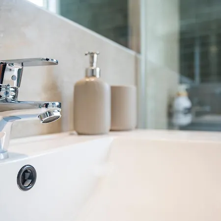 Spaces Oasis Penthouse 3 Bedroom, 2 Bathroom, Terrace, Pool, Sleeps Up To 6 アパート *