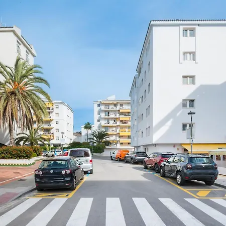 Spaces Oasis Penthouse 3 Bedroom, 2 Bathroom, Terrace, Pool, Sleeps Up To 6 シッチェス