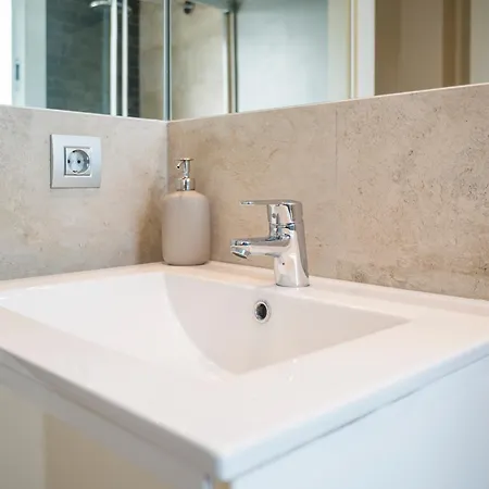Spaces Oasis Penthouse 3 Bedroom, 2 Bathroom, Terrace, Pool, Sleeps Up To 6