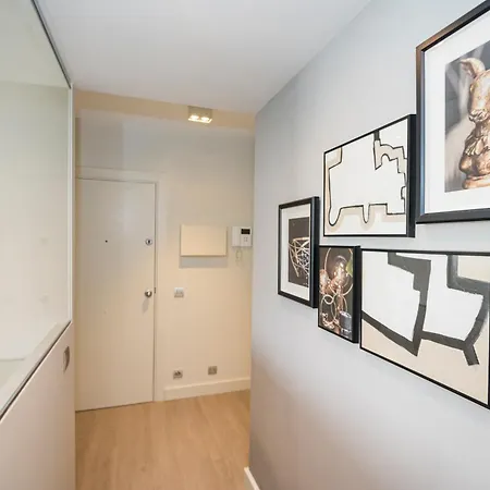Spaces Oasis Penthouse 3 Bedroom, 2 Bathroom, Terrace, Pool, Sleeps Up To 6 アパート シッチェス