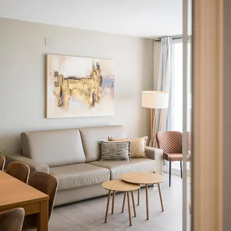 Spaces Oasis Penthouse 3 Bedroom, 2 Bathroom, Terrace, Pool, Sleeps Up To 6 アパート *