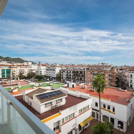 Spaces Oasis Penthouse 3 Bedroom, 2 Bathroom, Terrace, Pool, Sleeps Up To 6 アパート シッチェス