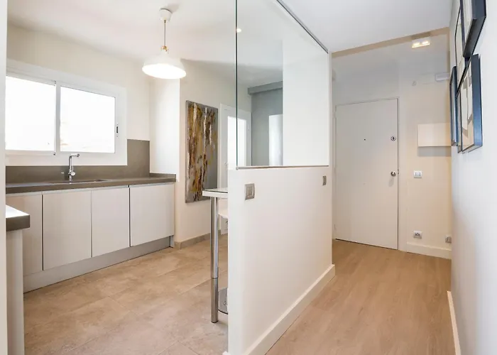 Apartmán Spaces Oasis Penthouse 3 Bedroom, 2 Bathroom, Terrace, Pool, Sleeps Up To 6 *