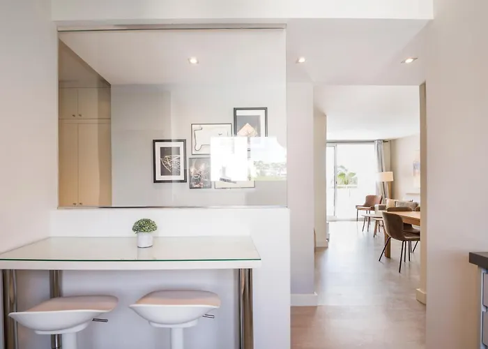 Spaces Oasis Penthouse 3 Bedroom, 2 Bathroom, Terrace, Pool, Sleeps Up To 6 Apartmán