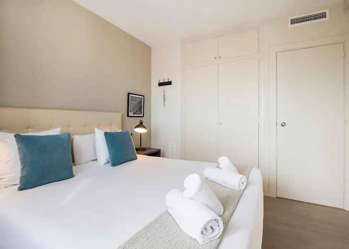 Apartmán Spaces Oasis Penthouse 3 Bedroom, 2 Bathroom, Terrace, Pool, Sleeps Up To 6