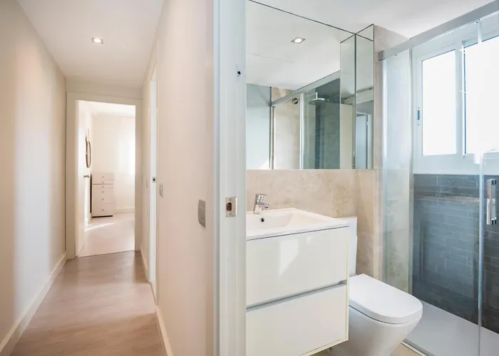 Spaces Oasis Penthouse 3 Bedroom, 2 Bathroom, Terrace, Pool, Sleeps Up To 6 Apartmán *