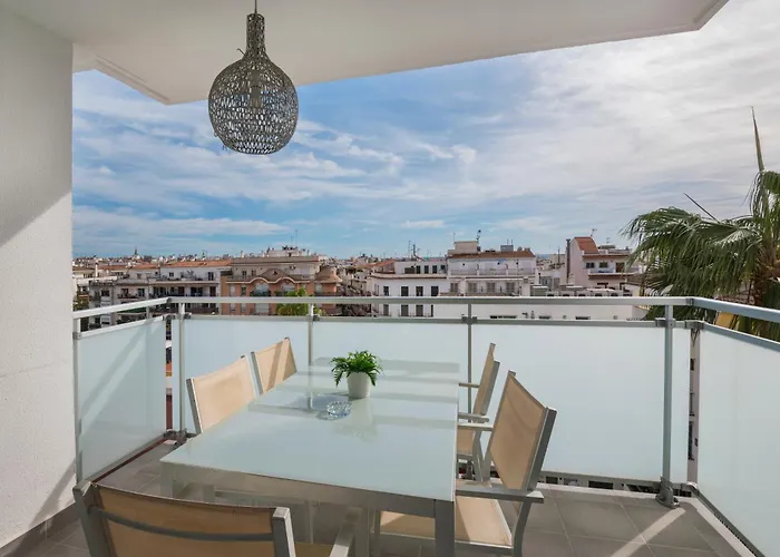 Apartmán Spaces Oasis Penthouse 3 Bedroom, 2 Bathroom, Terrace, Pool, Sleeps Up To 6 Sitges