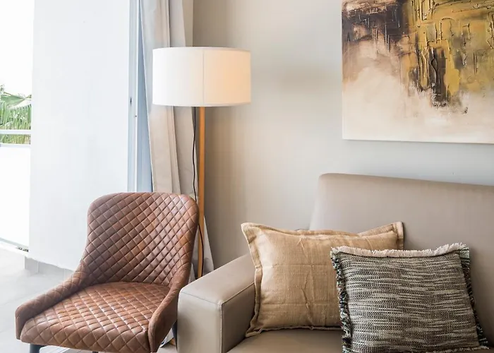 Spaces Oasis Penthouse 3 Bedroom, 2 Bathroom, Terrace, Pool, Sleeps Up To 6 Apartmán
