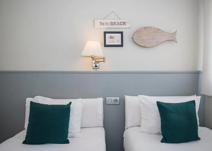 Apartmán Spaces Oasis Penthouse 3 Bedroom, 2 Bathroom, Terrace, Pool, Sleeps Up To 6 *